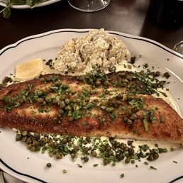 Great Lakes Walleye Meuniere Great Lakes Walleye Meuniere