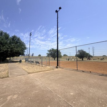 Eloise Lundy - Parks Near Me - Dallas, Texas Eloise Lundy - Parks Near Me - Dallas, Texas