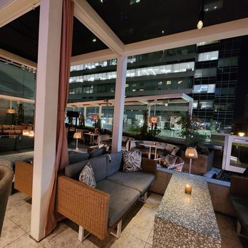 Kimpton Palomar Hotel Phoenix Cityscape - Eden Rooftop - Hotels Near Me - Phoenix, Arizona Kimpton Palomar Hotel Phoenix Cityscape - Eden Rooftop - Hotels Near Me - Phoenix, Arizona