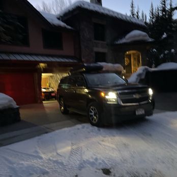 Town to Mountain Express Denver Airport Shuttle - Limos Near Me - Denver, Colorado Town to Mountain Express Denver Airport Shuttle - Limos Near Me - Denver, Colorado
