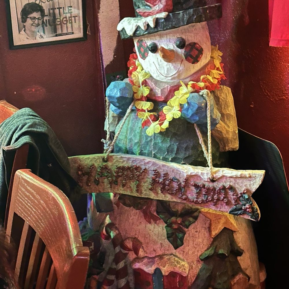 Lala’s Little Nugget - Frosty inside - Dive Bars Near Me - Austin, Texas Lala’s Little Nugget - Frosty inside - Dive Bars Near Me - Austin, Texas