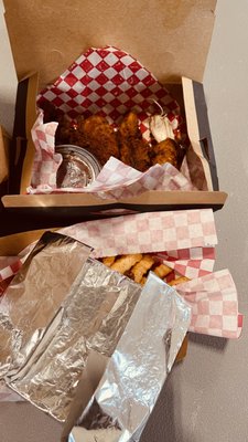 Urban Bird Hot Chicken by null