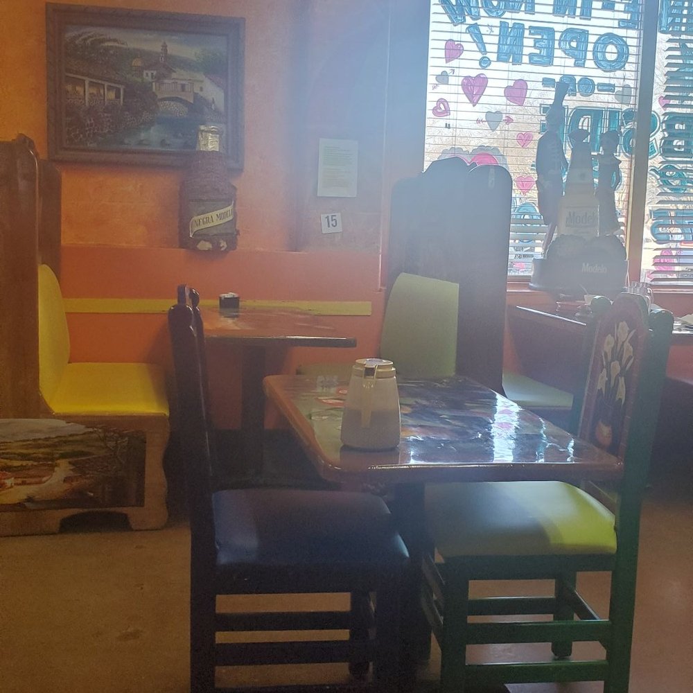 Tio Tony's Mexican Restaurant - Table seating - Mexican Near Me - Midlothian, Texas Tio Tony's Mexican Restaurant - Table seating - Mexican Near Me - Midlothian, Texas