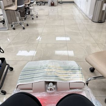 Linda Nails & Spa - Relaxing massage chairs - Nail Salons Near Me - San Dimas, California Linda Nails & Spa - Relaxing massage chairs - Nail Salons Near Me - San Dimas, California