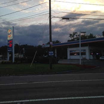 Walpole Gulf - Walpole Gulf -- 975 Providence Highway / Route 1, Walpole                       Sign & Station (from Rt 1) - Gas Stations Near Me - Walpole, Massachusetts