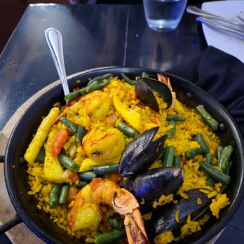 Vino Wine & Tapas Room - Paella - Wine Bars Near Me - Tarzana, California
