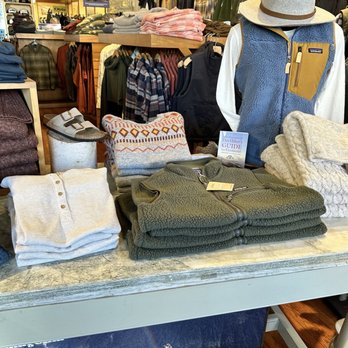 The Mountain Goat - Outdoor Gear Near Me - Manchester, Vermont The Mountain Goat - Outdoor Gear Near Me - Manchester, Vermont