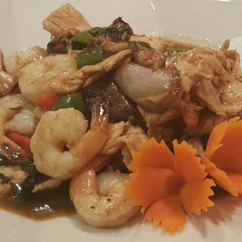 Tida Thai - Sautéed eggplant, ginger, green pepper, onions, shrimp, grilled chicken. - Thai Near Me - Virginia Beach, Virginia Tida Thai - Sautéed eggplant, ginger, green pepper, onions, shrimp, grilled chicken. - Thai Near Me - Virginia Beach, Virginia