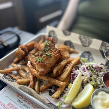 Brew City Grill - Fish & Chips - Burgers Near Me - Campbell, California