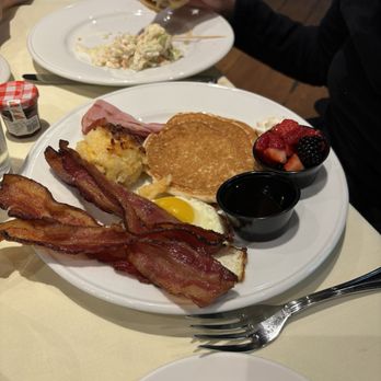 Buckley's Tavern - Pancake and egg and bacon brunch - Pubs Near Me - Wilmington, Delaware Buckley's Tavern - Pancake and egg and bacon brunch - Pubs Near Me - Wilmington, Delaware