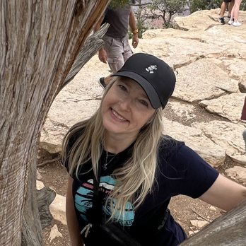 Take Care Home & Pet Watch - Enjoying the Grand Canyon! - House Sitters Near Me Take Care Home & Pet Watch - Enjoying the Grand Canyon! - House Sitters Near Me