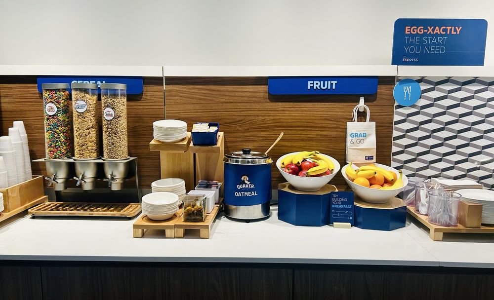 Holiday Inn Express & Suites Topeka North - wedding in Topeka, KS