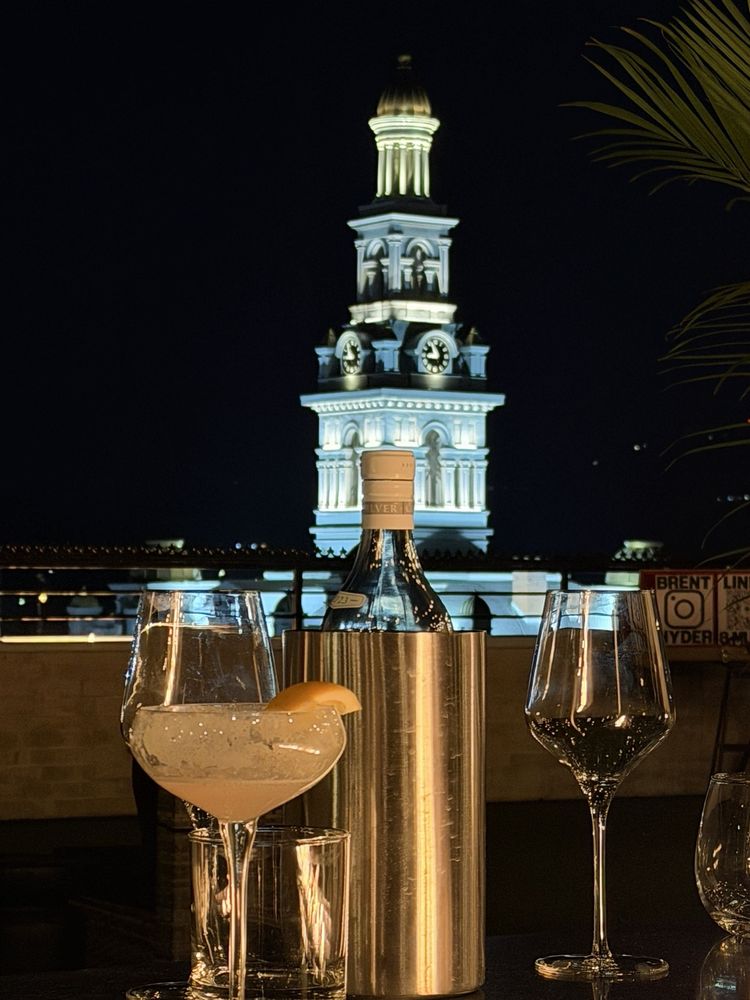 101 Sky Lounge Logo
