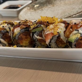 Maru Sushi & Grill - Blue Mango Roll - Sushi Bars Near Me - Grand Rapids, Michigan