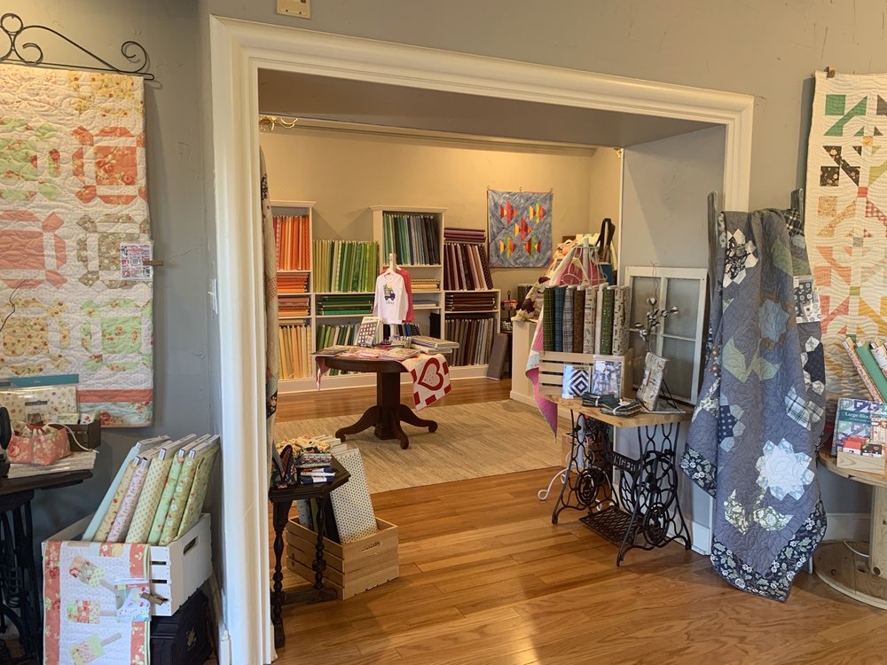 SEW CHIC FABRIC - 2402 Line Ave, Shreveport, Louisiana - Fabric Stores