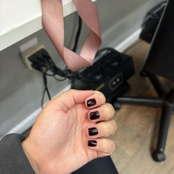 Luyi Nail Spa - OPI regular polish
