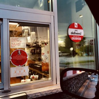 KFC - Drive thru - Fast Food Near Me - Orlando, Florida