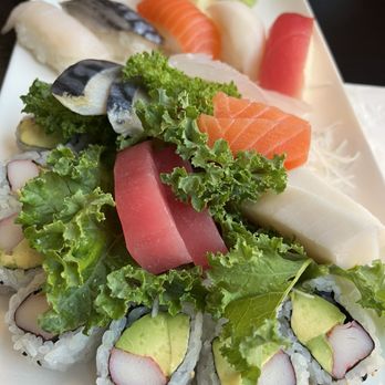 Sushi Island - Island Sushi and Sashmi Deluxe - Sushi Bars Near Me - Elmhurst, New York