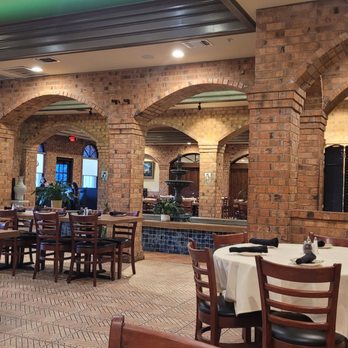 Kasra Persian Restaurant - Inside the restaurant - Middle Eastern Near Me - Richardson, Texas Kasra Persian Restaurant - Inside the restaurant - Middle Eastern Near Me - Richardson, Texas