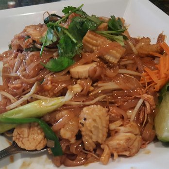 Jitlada - Seafood pad thai - Thai Near Me - Los Angeles, California
