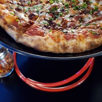 Topgolf - Bacon pizza - New American Near Me - mashantucket, Connecticut