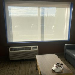 Holiday Inn Express & Suites Farmville - Suite room