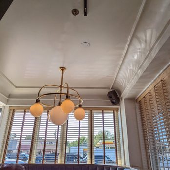 Hudson House - American Near Me - Dallas, Texas Hudson House - American Near Me - Dallas, Texas