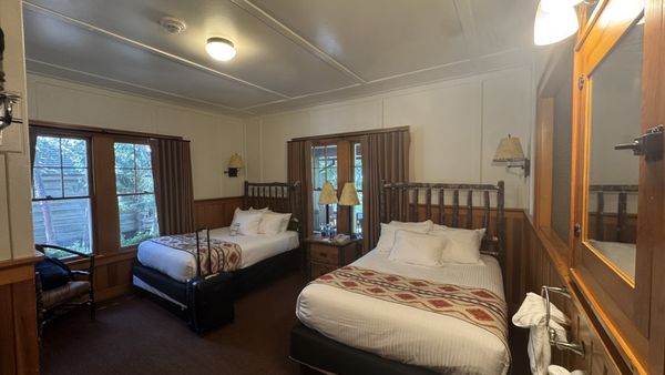 Lake McDonald Lodge by null