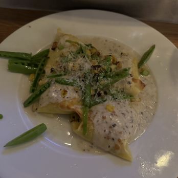 Beatrix - Streeterville - OVEN BAKED SPINACH & RICOTTA RAVIOLI - New American Near Me - Chicago, Illinois