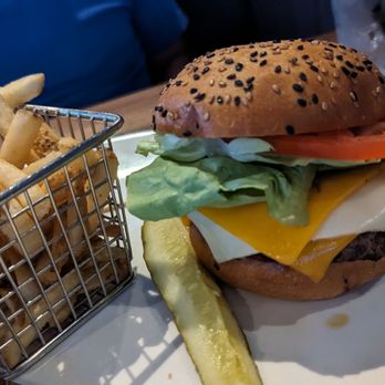 Yard House - Classic cheese burger with tomato and lettuce, side of fries. Perfection on a plate! - New American Near Me - Rancho Cucamonga, California Yard House - Classic cheese burger with tomato and lettuce, side of fries. Perfection on a plate! - New American Near Me - Rancho Cucamonga, California