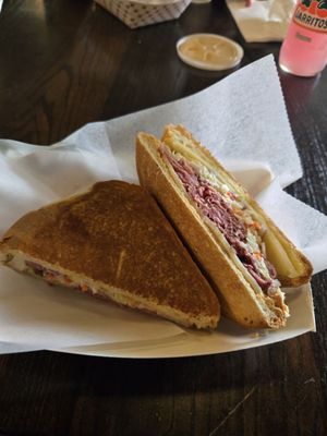 Pom Pom's Sandwiches by null