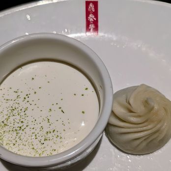 Din Tai Fung - Sesame Mochi XLB and Sea Salt Cream - Taiwanese Near Me - Arcadia, California Din Tai Fung - Sesame Mochi XLB and Sea Salt Cream - Taiwanese Near Me - Arcadia, California