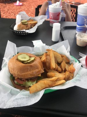 Peppermint Twist Drive In by null
