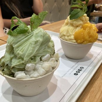 Oakobing - Green tea shaved ice with mochi topping & mango shaved ice with fresh mango topping, both in single size - Shaved Ice Near Me - Los Angeles, California Oakobing - Green tea shaved ice with mochi topping & mango shaved ice with fresh mango topping, both in single size - Shaved Ice Near Me - Los Angeles, California