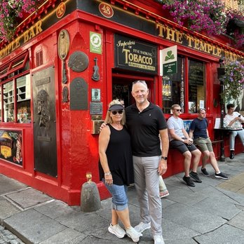 The Temple Bar - Pubs Near Me - Dublin, D