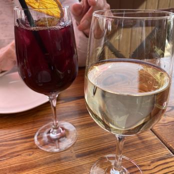 Bacari GDL - Sangria and Pinot Gris - Mediterranean Near Me - Glendale, California Bacari GDL - Sangria and Pinot Gris - Mediterranean Near Me - Glendale, California