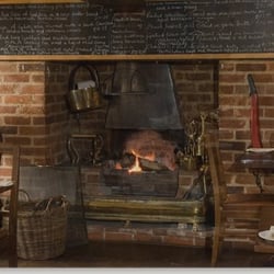 The Cricketers - Inside