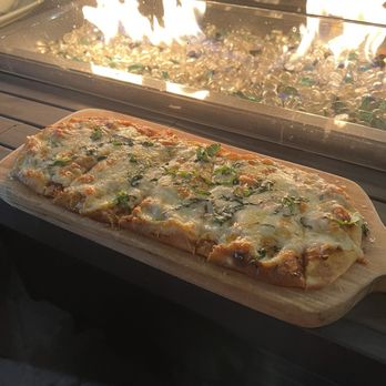 Onyx Bistro - Happy Hour Flatbread - Wine Bars Near Me - Camarillo, California