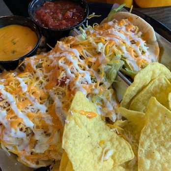 SouthTown PourHouse - Chicken Boom-Boom Tacos - Sports Bars Near Me - Fargo, North Dakota SouthTown PourHouse - Chicken Boom-Boom Tacos - Sports Bars Near Me - Fargo, North Dakota