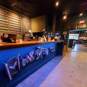 Monkey Town Brewing & Restaurant - Chattanooga - the bar - Pubs Near Me - Chattanooga, Tennessee Monkey Town Brewing & Restaurant - Chattanooga - the bar - Pubs Near Me - Chattanooga, Tennessee