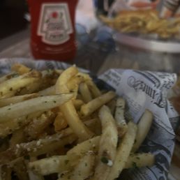 Garlic fries