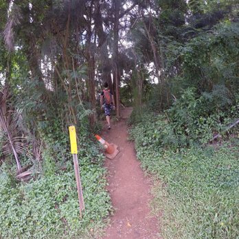 Pu'u Ma'eli'eli Digging Hill - Trail head - Hiking Near Me Pu'u Ma'eli'eli Digging Hill - Trail head - Hiking Near Me