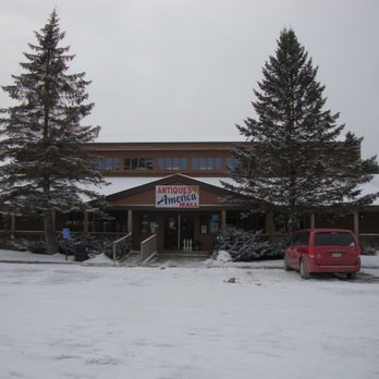 Antiques America - Front of the building, view looking south. - Antiques Near Me - Hinckley, Minnesota Antiques America - Front of the building, view looking south. - Antiques Near Me - Hinckley, Minnesota