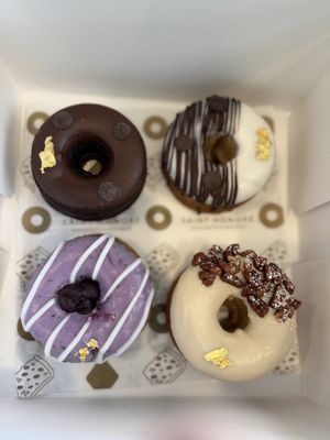 Saint Honoré Doughnuts & Beignets by null