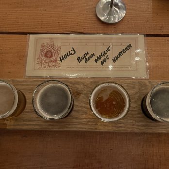 Ten Mile Brewing - Beer flight - Breweries Near Me - Signal Hill, California