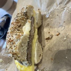 Meshuggah Bagels - Breakfast sandwich