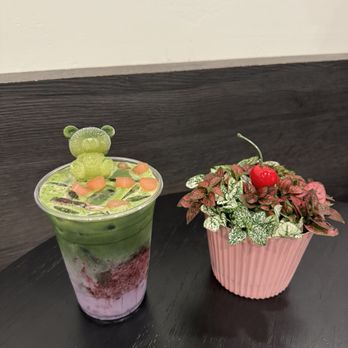 Vera Caffe - Coffee & Tea Near Me - Fort Lee, New Jersey