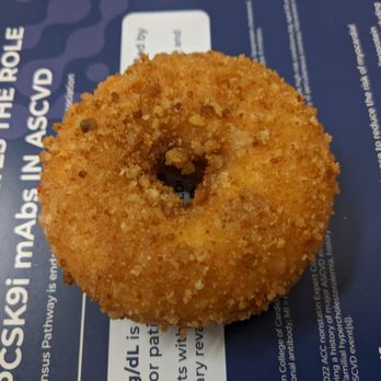 Winchell's Donut House - 12/21/23 Cake Donut with Cinnamon Crumb - Donuts Near Me - Las Vegas, Nevada Winchell's Donut House - 12/21/23 Cake Donut with Cinnamon Crumb - Donuts Near Me - Las Vegas, Nevada