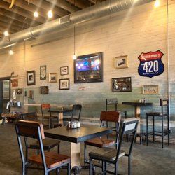 Pizza & Pint - Interior