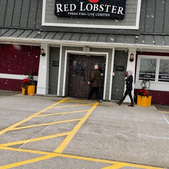 Red Lobster - The front - Seafood Near Me - Rockford, Illinois